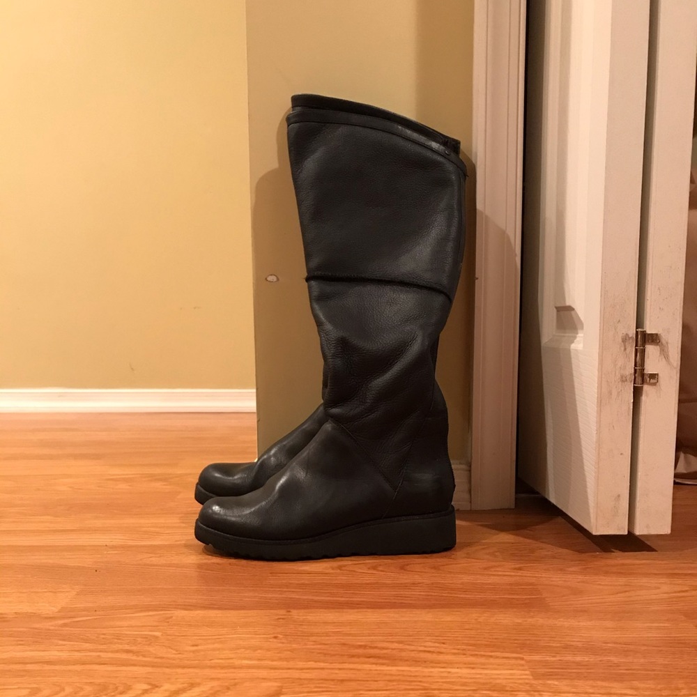 Ugg Kendi Over The Knee Leather Boots. Women’s 9